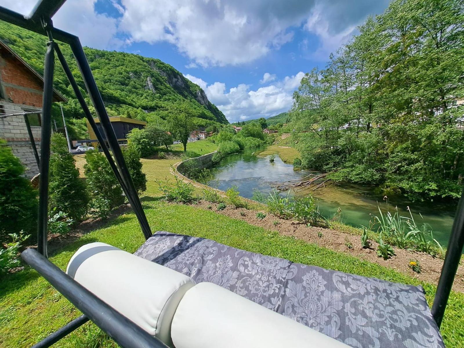 Sobe Zizi Bed & Breakfast Jajce Exterior photo